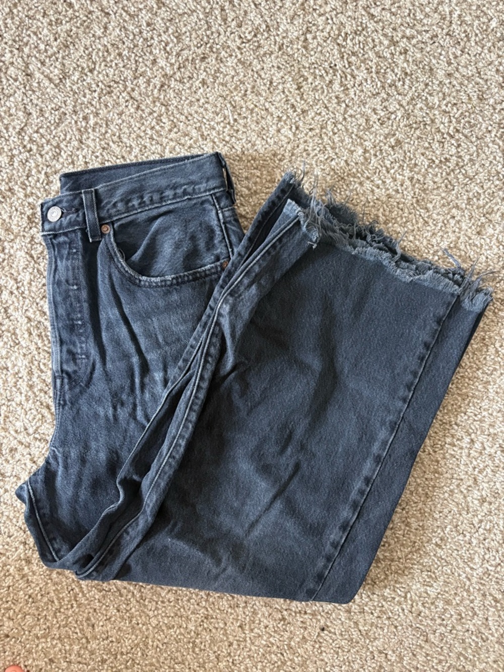 Levi's Black Frayed Hem Wide Leg Jeans - Size 28